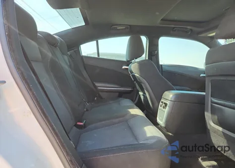 2015 Dodge Charger Sxt from USA, damaged, VIN 2C3CDXJGXFH746292